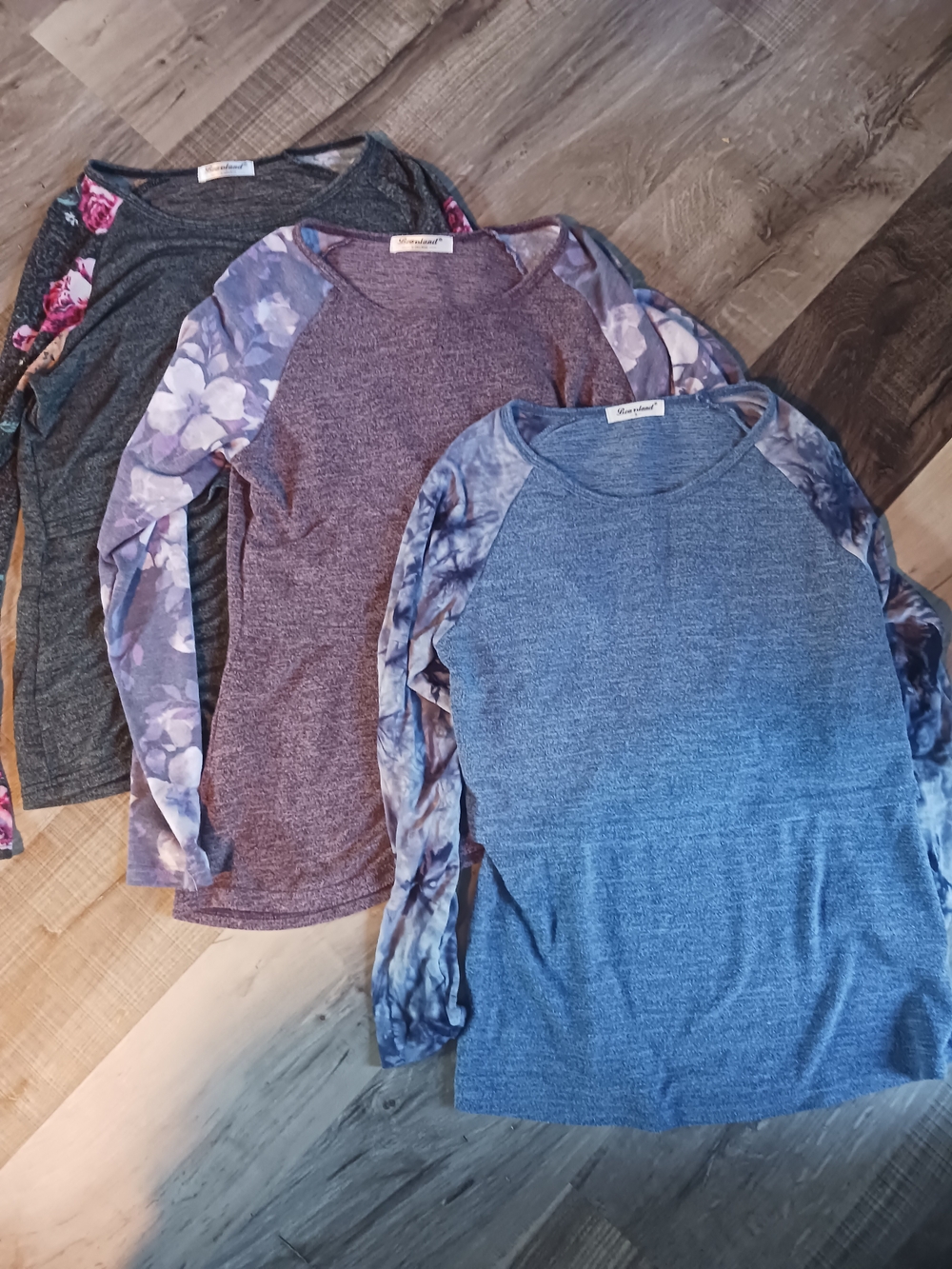 3 | Bearsland Raglan Long-Sleeve Nursing Tee Set in Blue, Purple, Charcoal